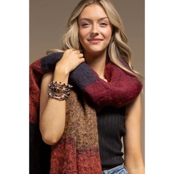 SOLD OUT Navy Multi Plush Wide Stripe Oblong Scarf Winter Women's Casual Knit - Picture 3 of 4